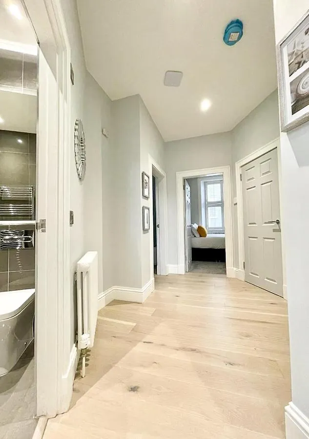 Gorgeous 2Br & Central Edinburgh Bolt-Hole